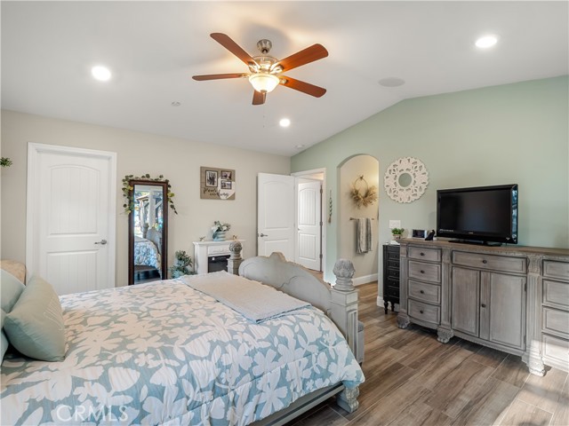 MLS #FR25095464 image #28