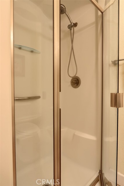 MLS #FR25134105 image #32