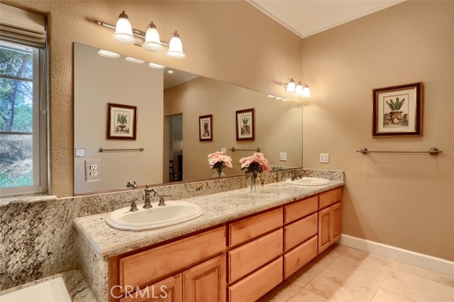 MLS #FR25134105 image #36