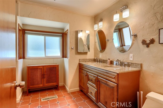 MLS #FR25159136 image #25