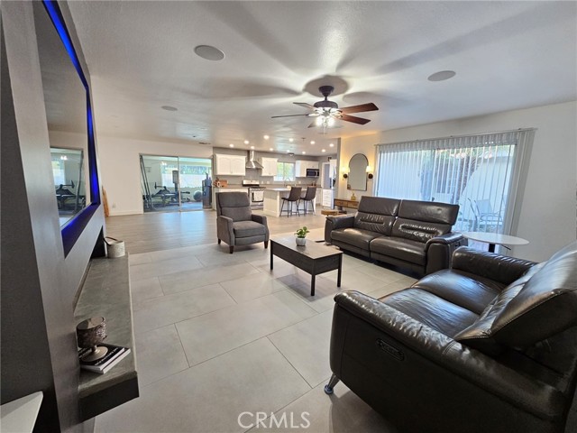 MLS #FR25171489 image #1