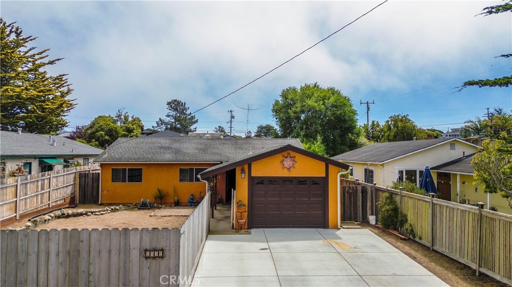 MLS #FR25216469 image #0