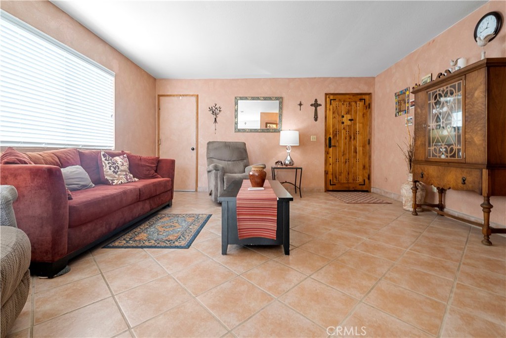 MLS #FR25216469 image #9