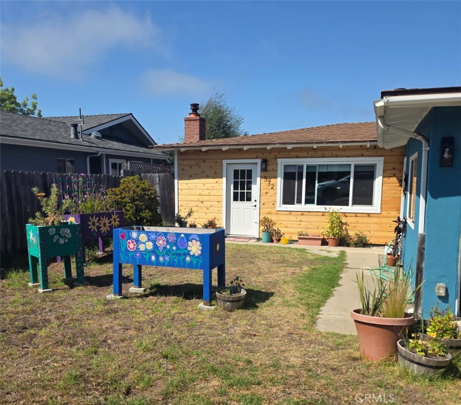 MLS #FR25218121 image #1