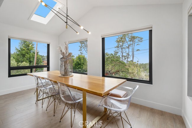 MLS #FR25222961 image #0