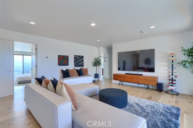 MLS #FR25225477 image #25