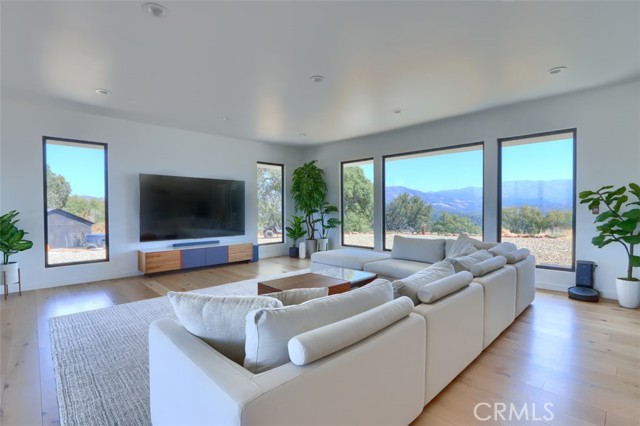 MLS #FR25225477 image #6