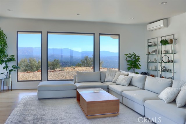 MLS #FR25225477 image #8