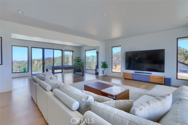 MLS #FR25225477 image #9