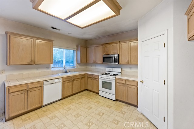 MLS #FR25230224 image #10