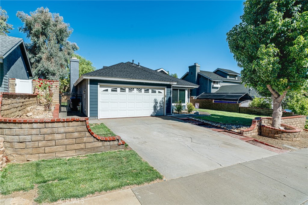 MLS #FR25233670 image #2