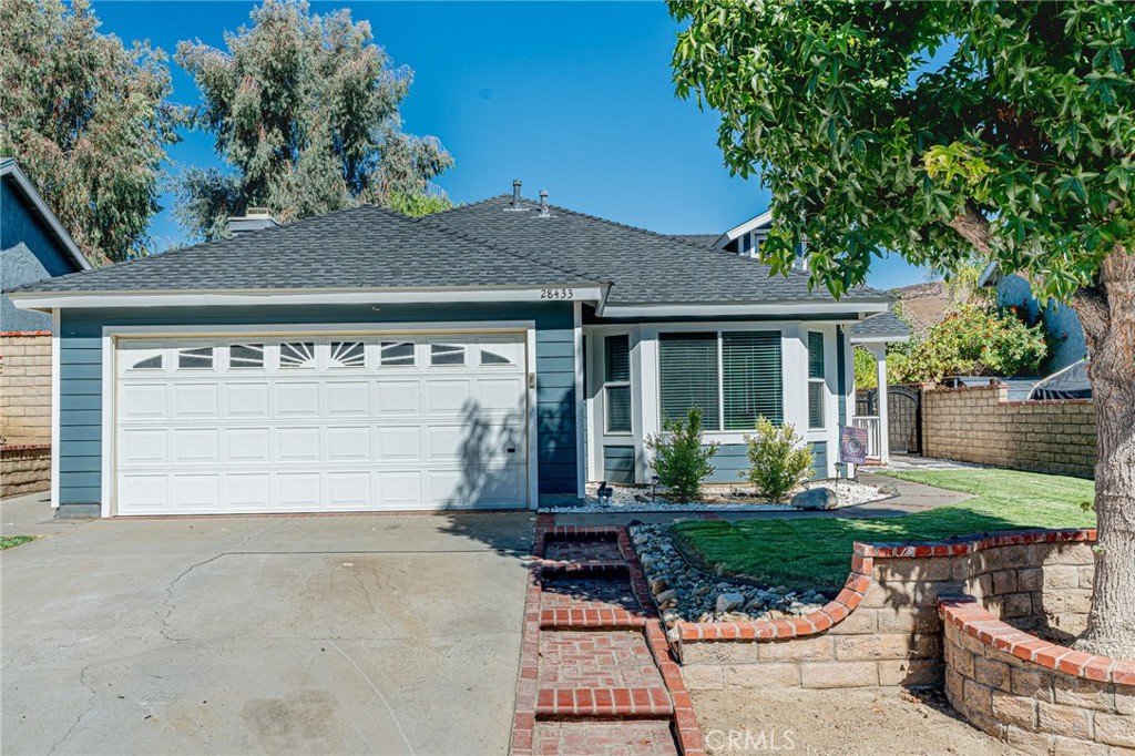 MLS #FR25233670 image #3