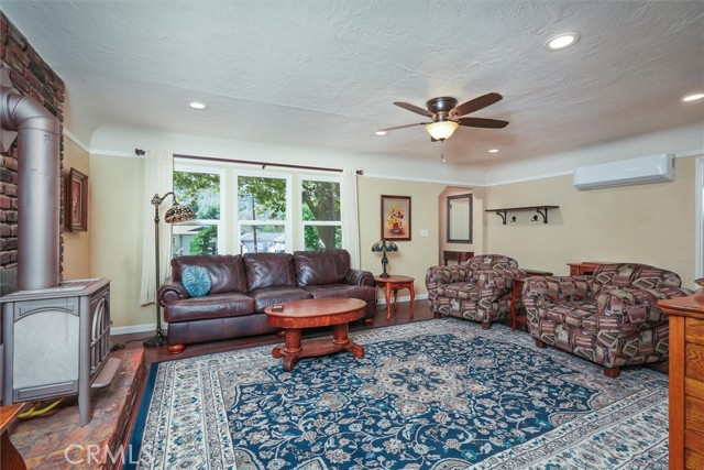 MLS #FR25240971 image #8