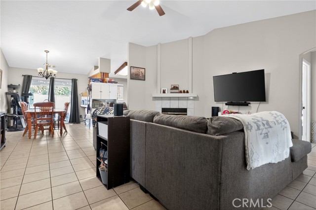 MLS #FR25242755 image #12