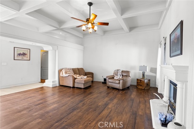 MLS #FR25262929 image #3