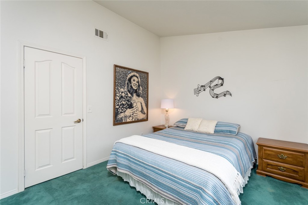 MLS #GD25101012 image #40