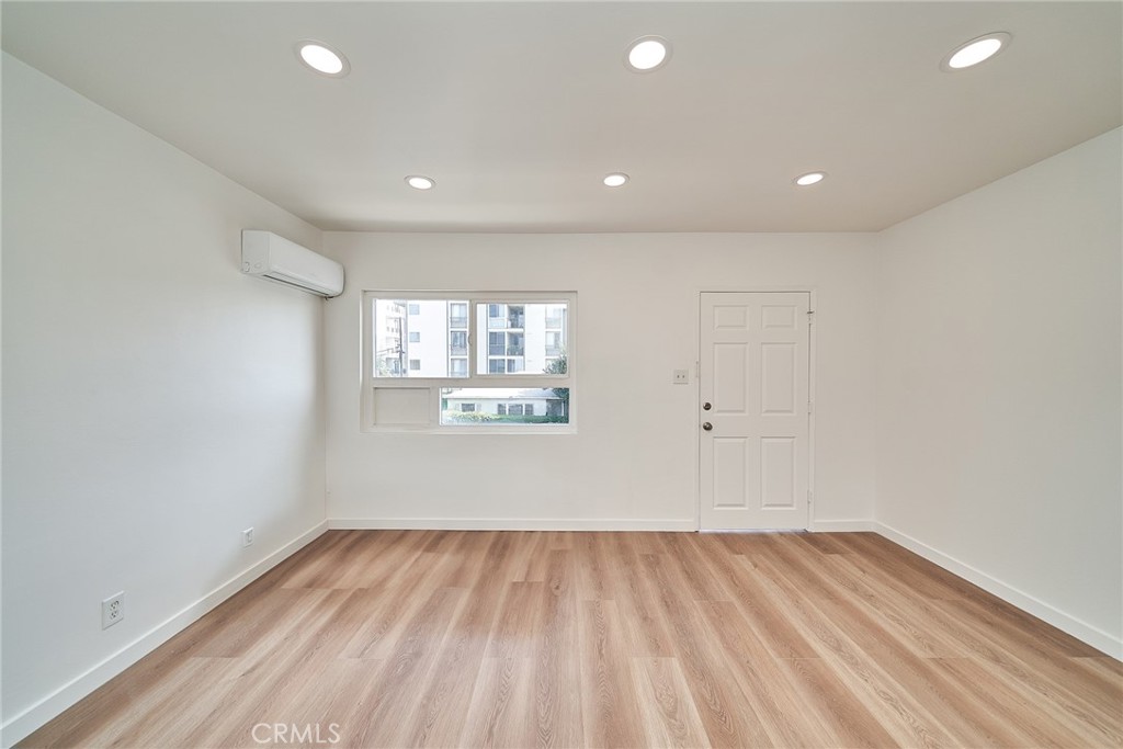 MLS #GD25144913 image #30