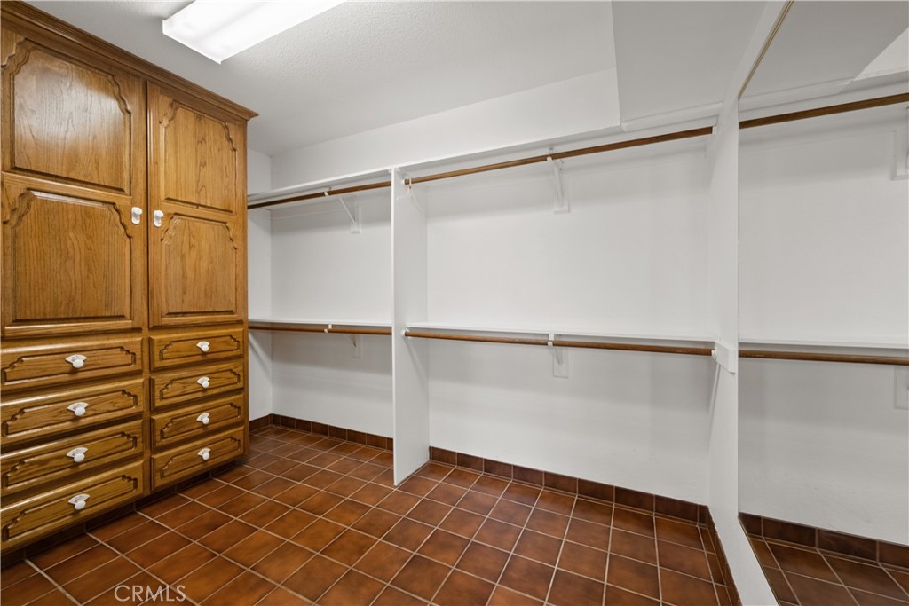 MLS #GD25172424 image #25