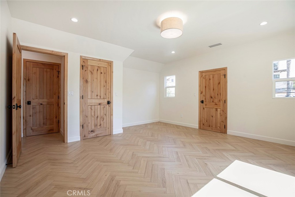 MLS #GD25190373 image #44