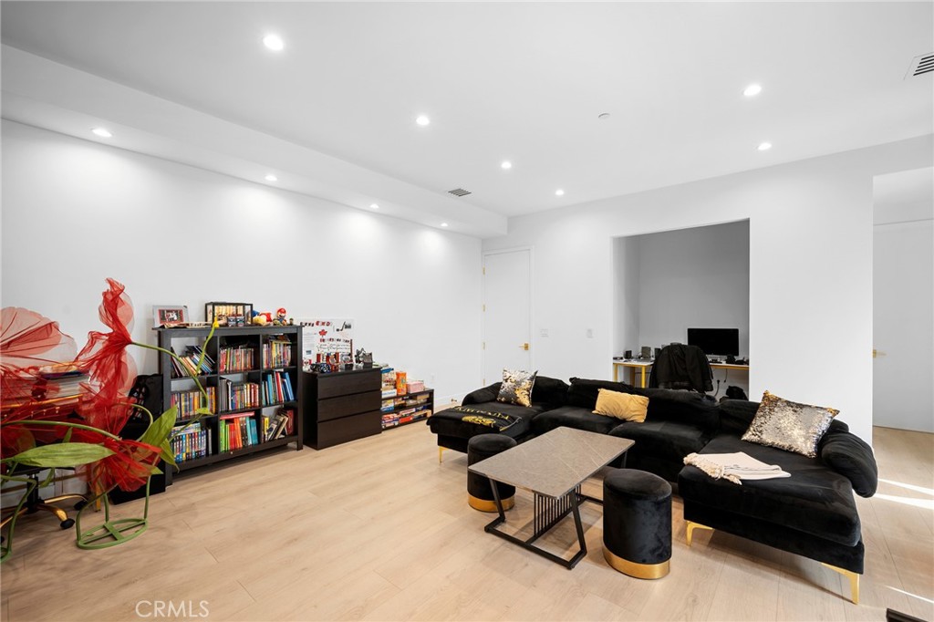 MLS #GD25191417 image #10