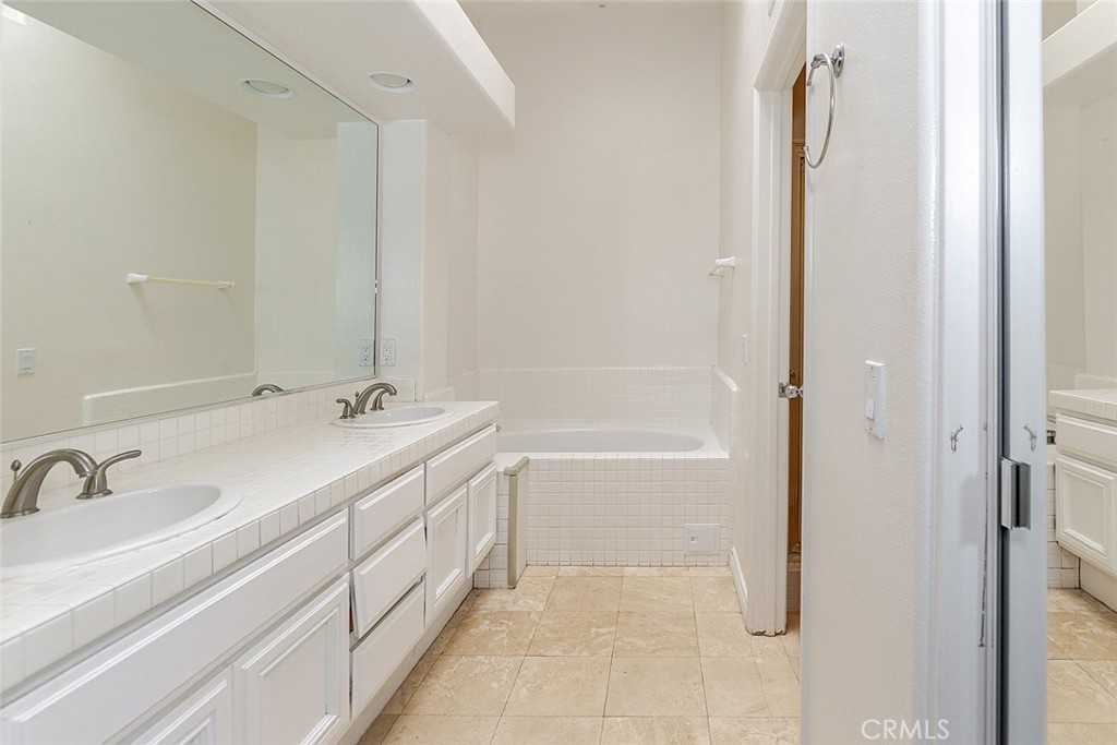 MLS #GD25199488 image #25