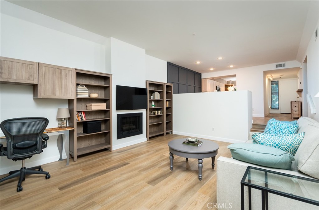 MLS #GD25247944 image #1