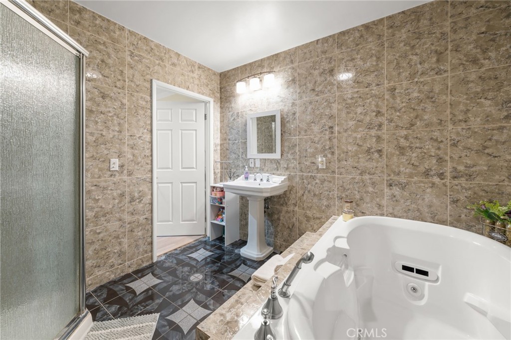 MLS #GD25253588 image #20