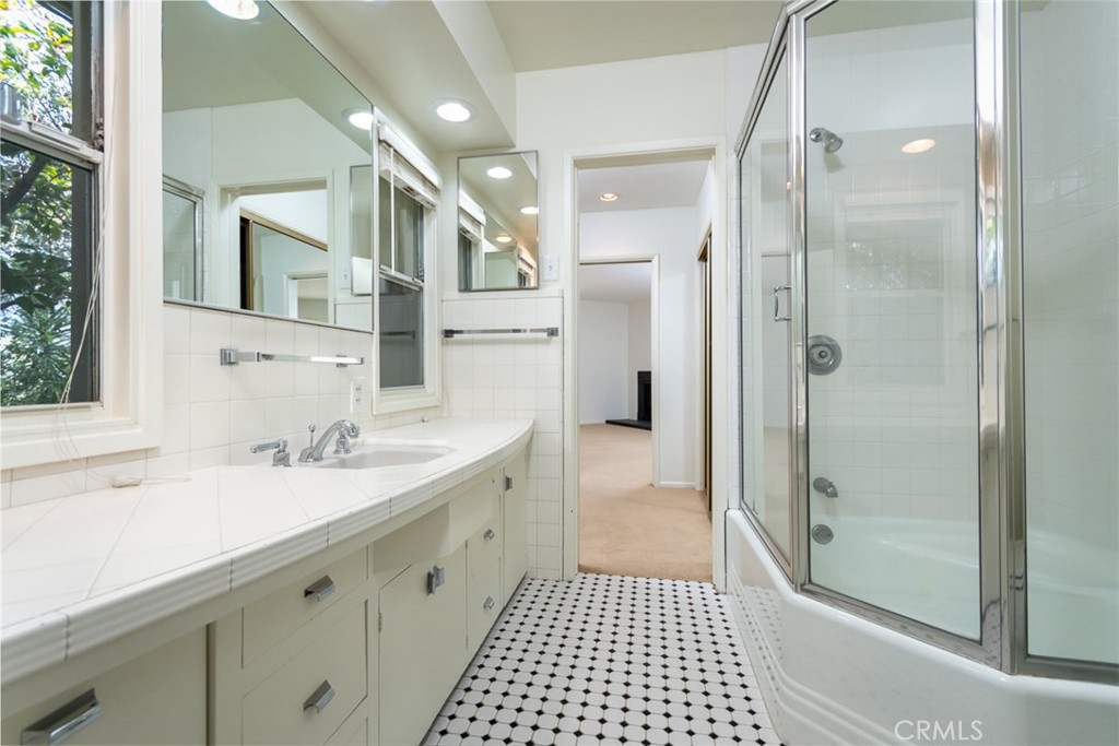 MLS #GD25262041 image #9