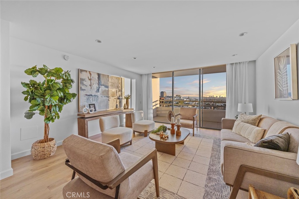 MLS #GD25268341 image #0