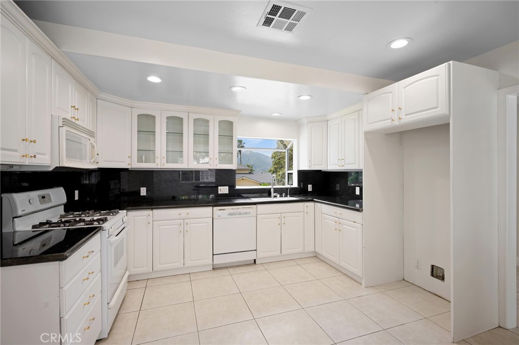 MLS #GD25270177 image #10