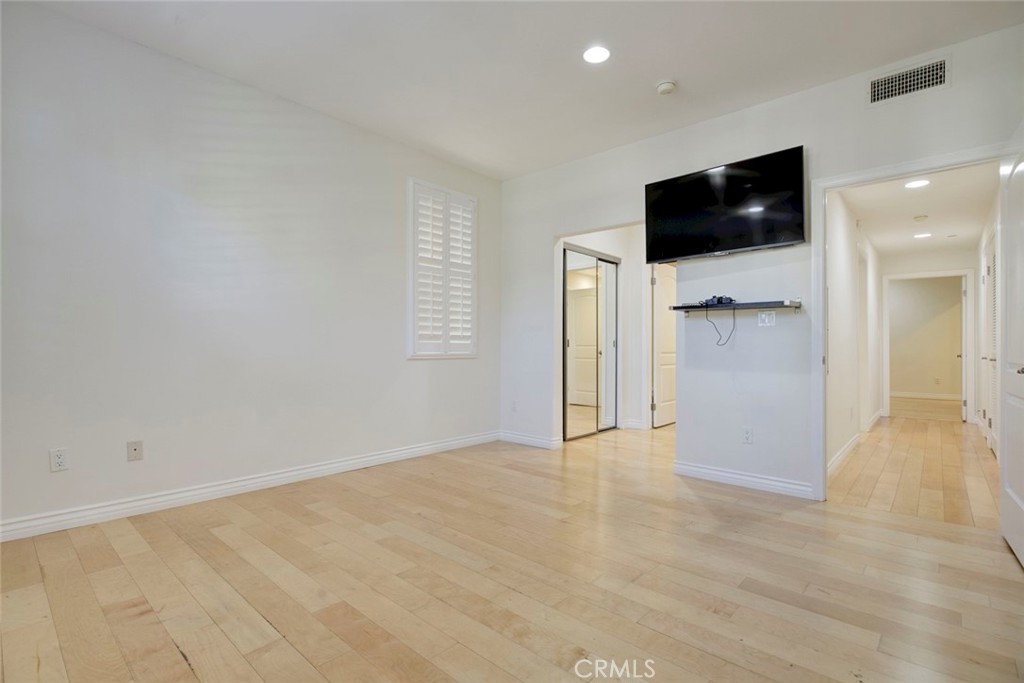 MLS #GD25270222 image #21