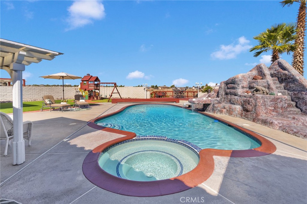 MLS #HD25242631 image #2