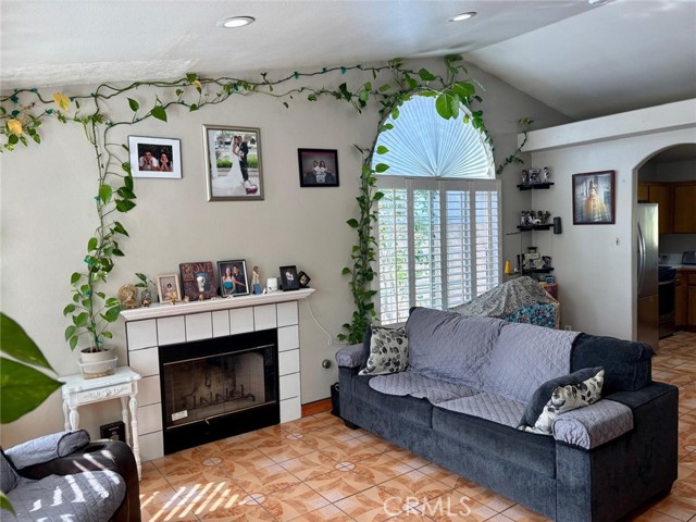 MLS #HD25247221 image #1