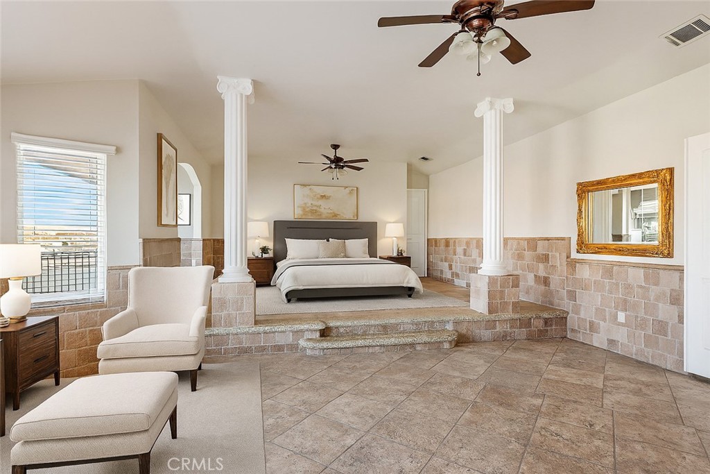 MLS #HD25257892 image #1