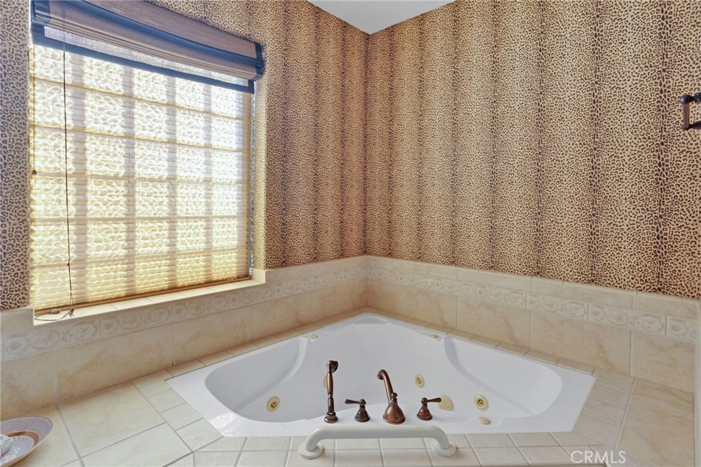 MLS #HD25274869 image #21