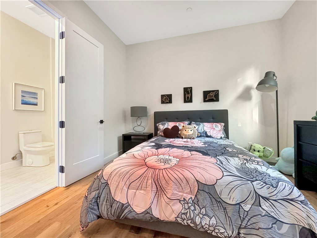 MLS #IG25037838 image #38