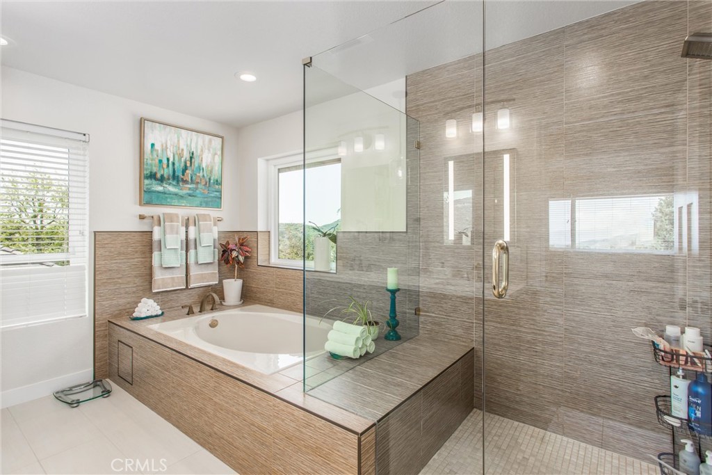 MLS #IG25093883 image #28