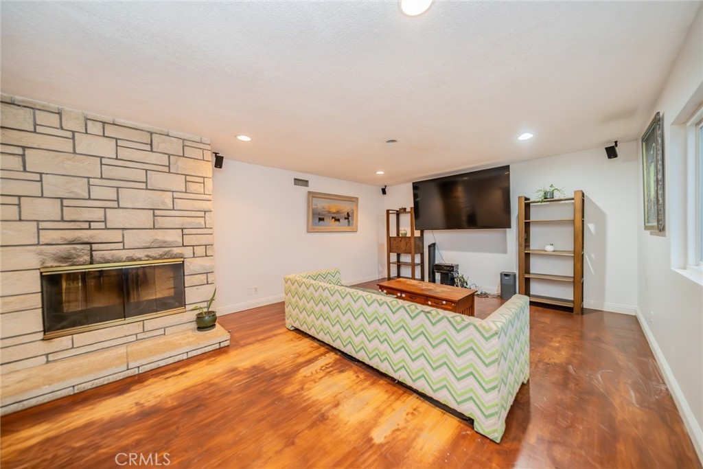 MLS #IG25128231 image #17