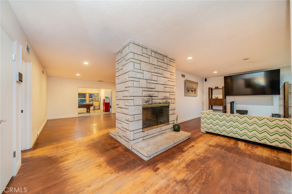 MLS #IG25128231 image #21