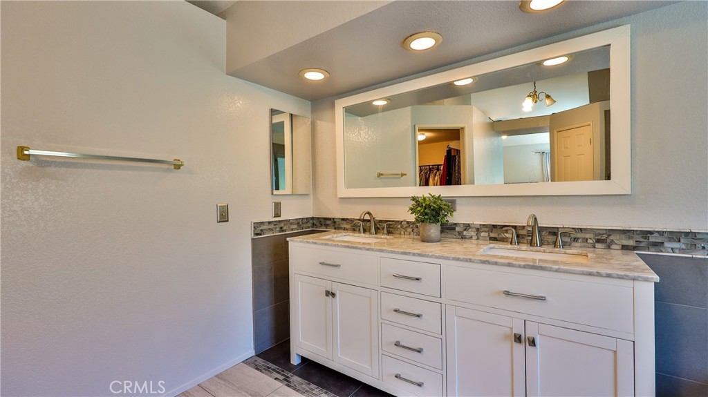 MLS #IG25133950 image #32