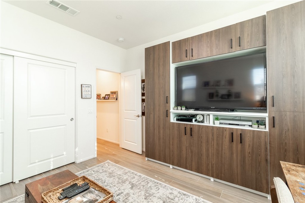 MLS #IG25136785 image #21