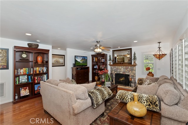 MLS #IG25142893 image #2