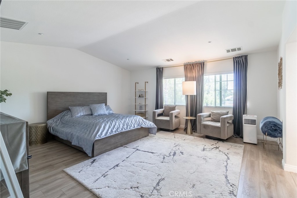 MLS #IG25154317 image #24