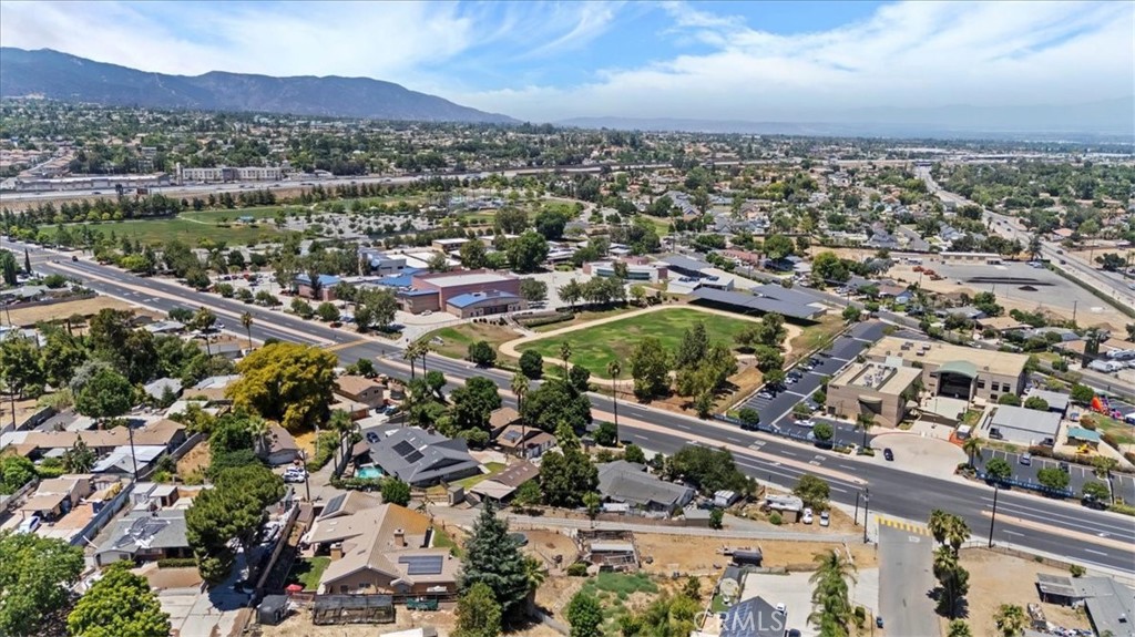 MLS #IG25156687 image #32