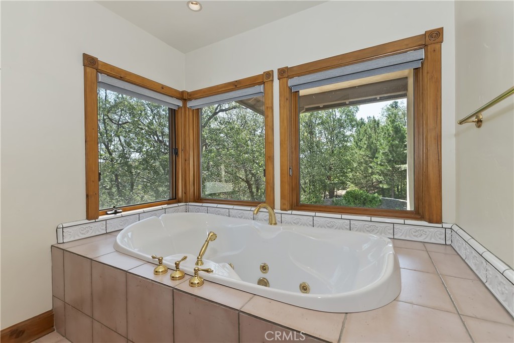 MLS #IG25162972 image #34