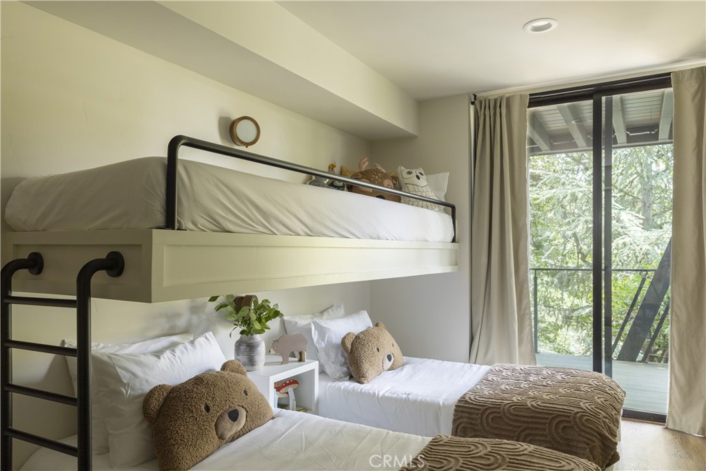 MLS #IG25167611 image #31