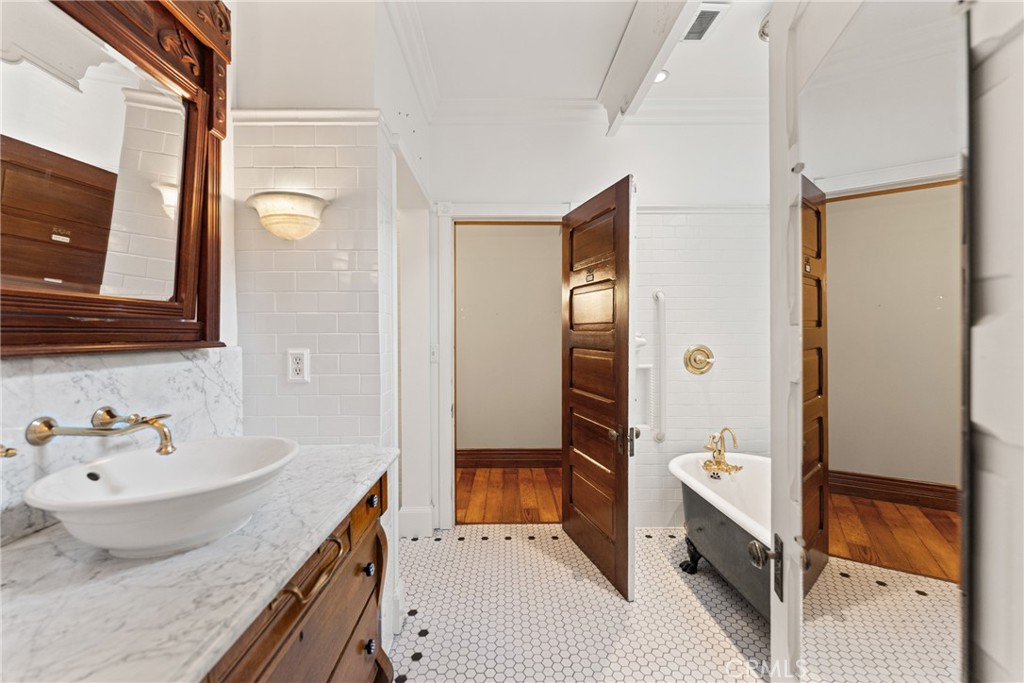 MLS #IG25170574 image #44