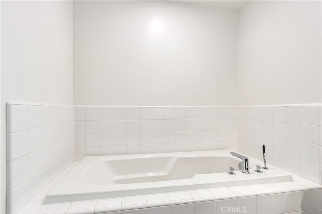 MLS #IG25172830 image #22