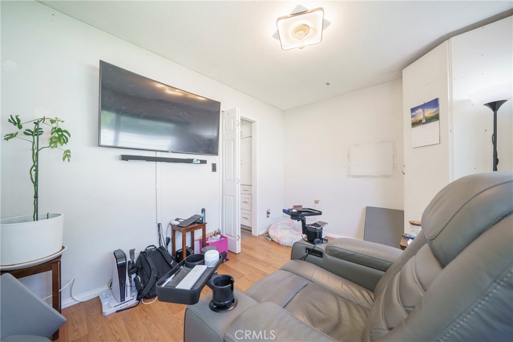 MLS #IG25173810 image #24