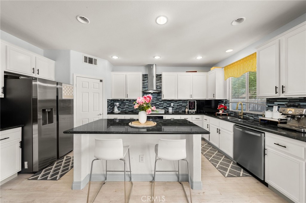 MLS #IG25175857 image #2